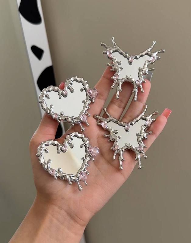 آینه چسبی