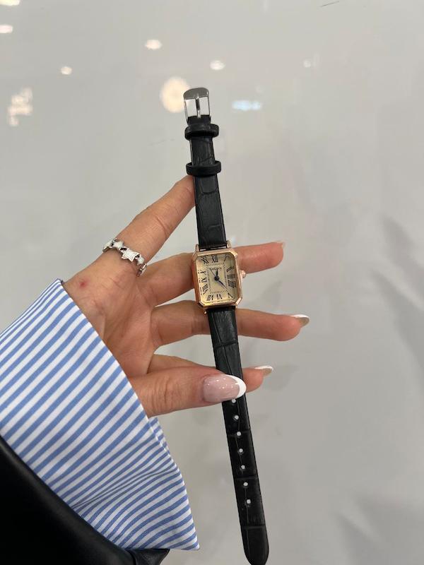 ساعت کلاسیک