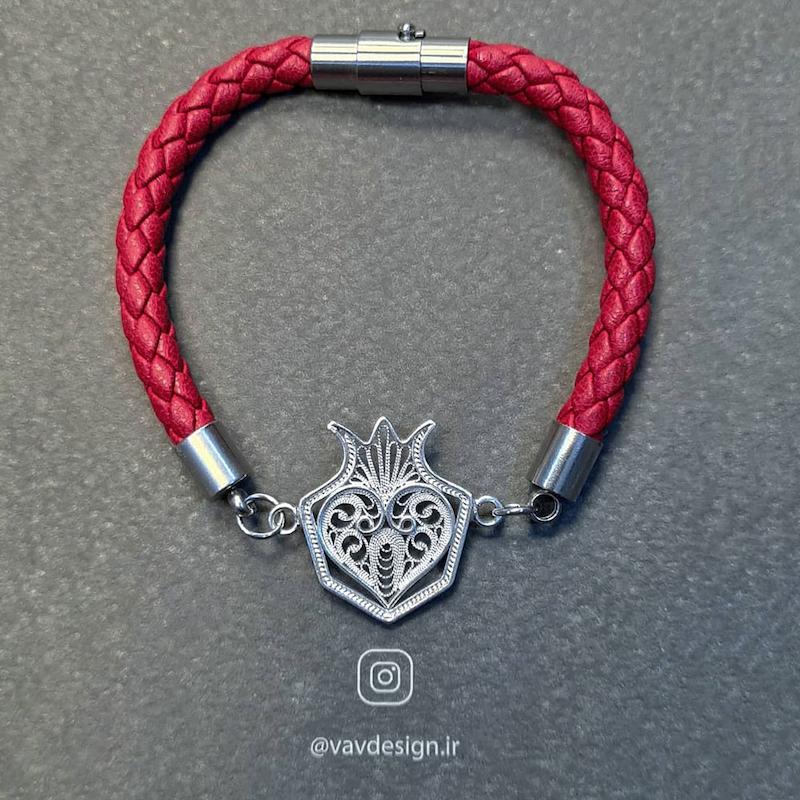 دستبند چرمی انار