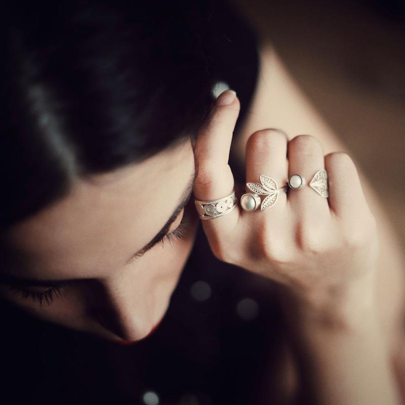 انگشتر برگ و مروارید 