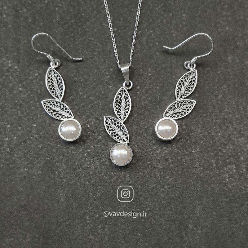 گردنبند پامچال