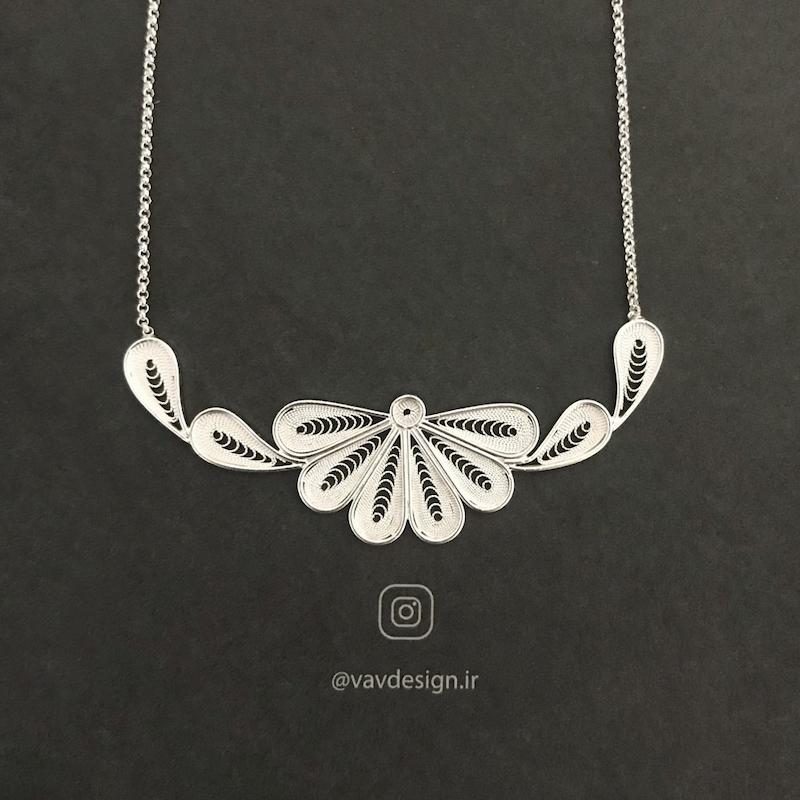 گردنبند رازقی