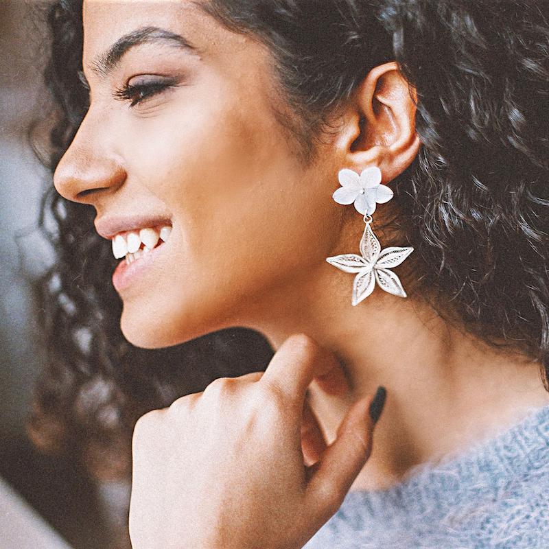 گوشواره اطلسی