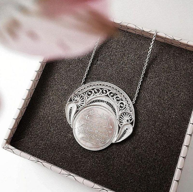 گردنبند وان‌یکاد