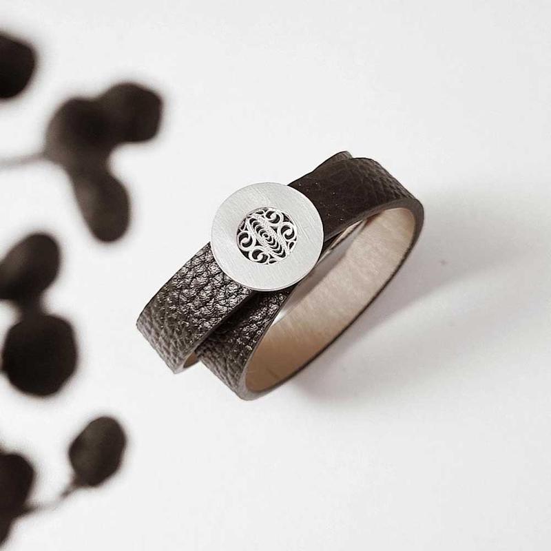 دستبند چرمی دایره