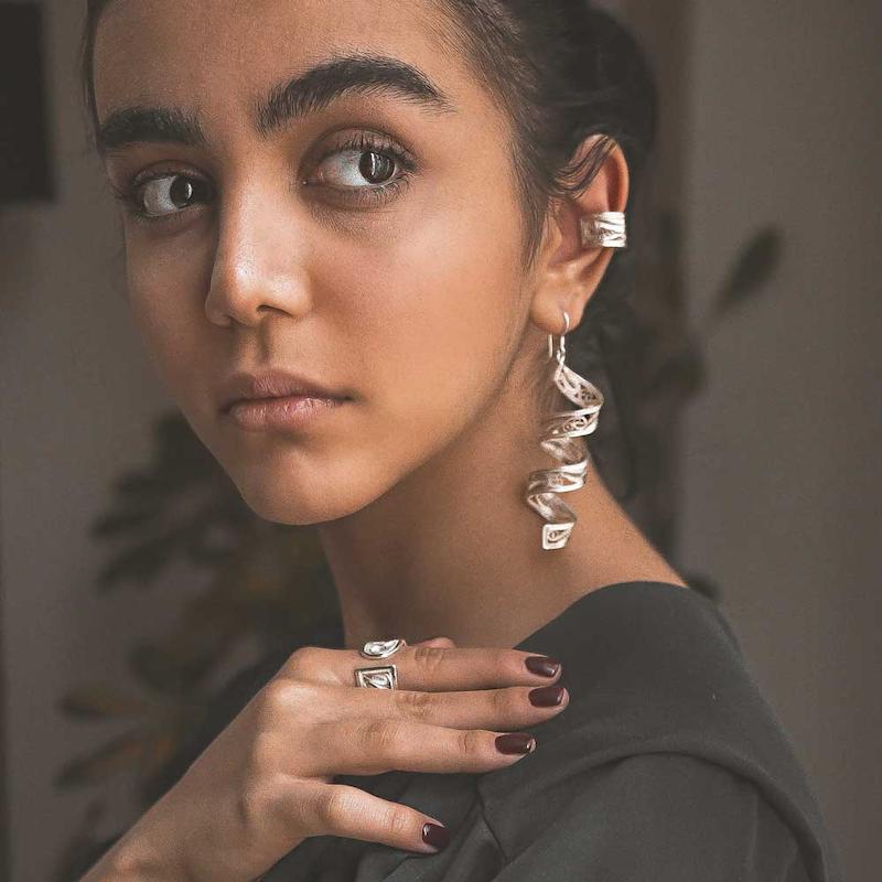 گوشواره فرفری