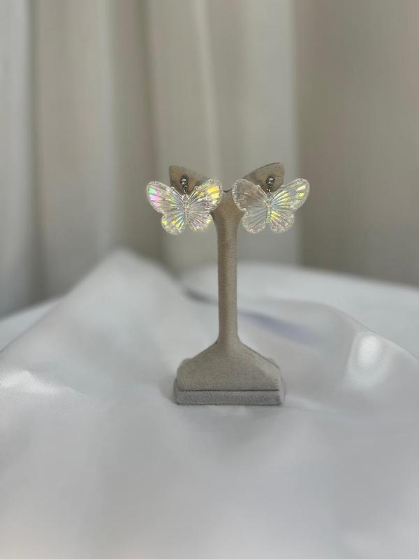 گوشواره هلوگرامی پروانه