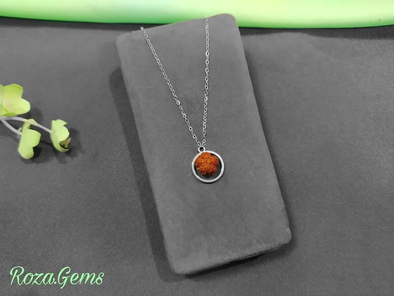 گردنبند استیل زحل رودراکشا