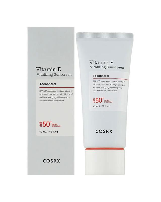 ضد آفتاب ویتامین E کوزارکس، COSRX SPF50 مناسب انواع پوست حجم ۵۰ میلی‌لیتر