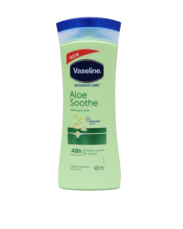 لوسیون بدن آبرسان و نرم‌کننده وازلین Vaseline حجم 400 میلی‌لیتر