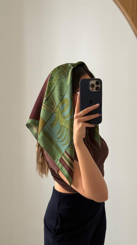 اسکارف لوکس