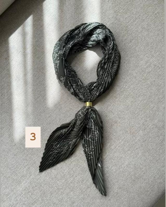 اسکارف پلیسه