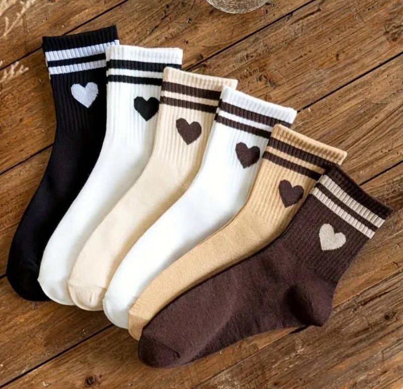 جوراب نخی زنانه نیم ساق طرح قلب