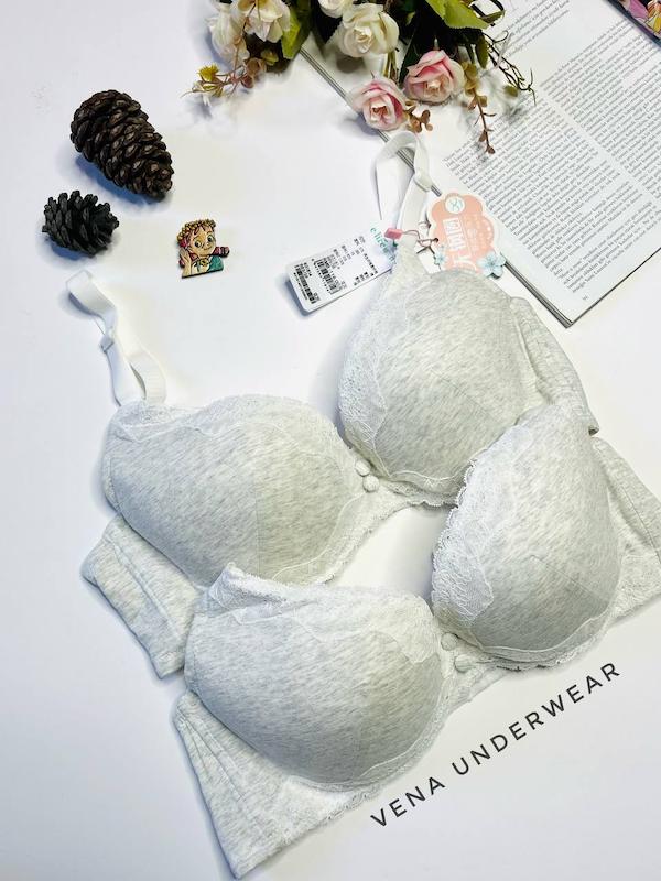 سوتین اسفنجی فنردار برند وارداتی 