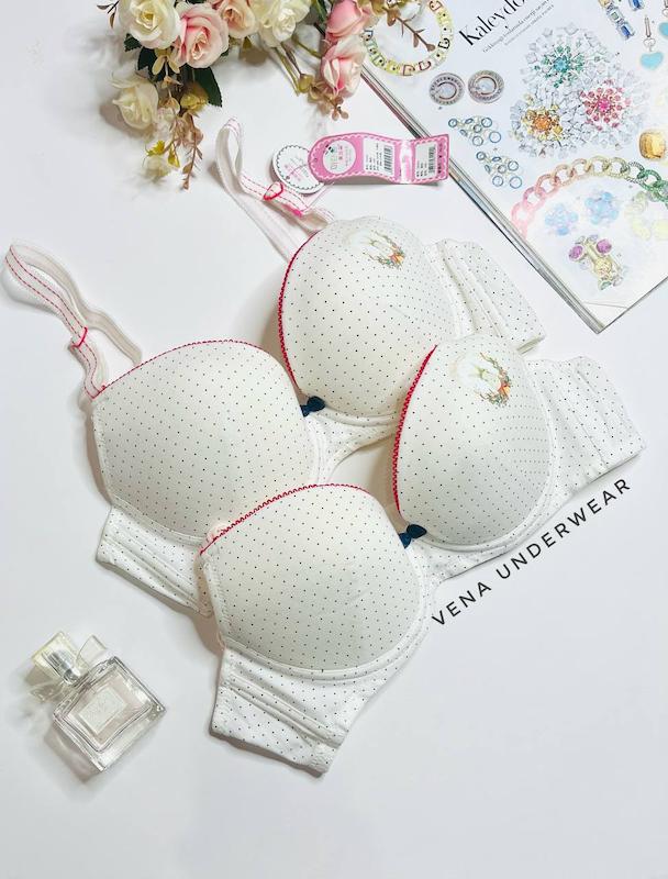 سوتین اسفنجی فنردار برند وارداتی 