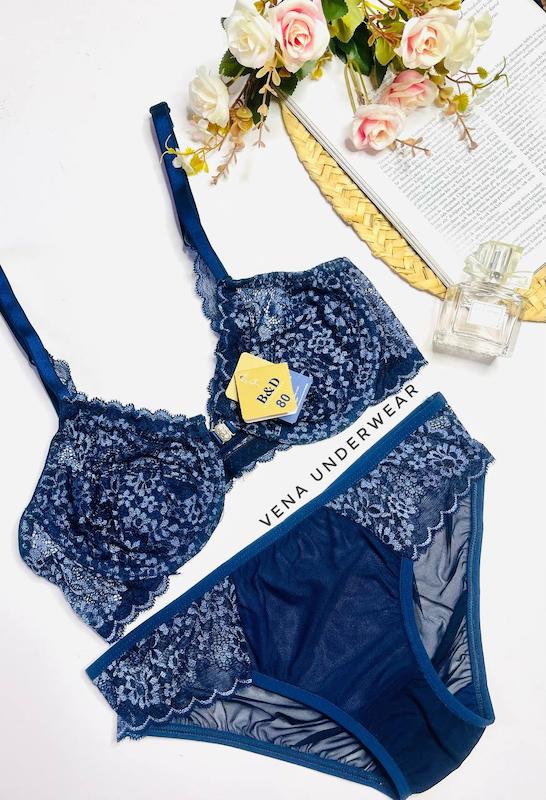 سوتین شورت سورمه ای جلو باز شو گیپور برند B&D