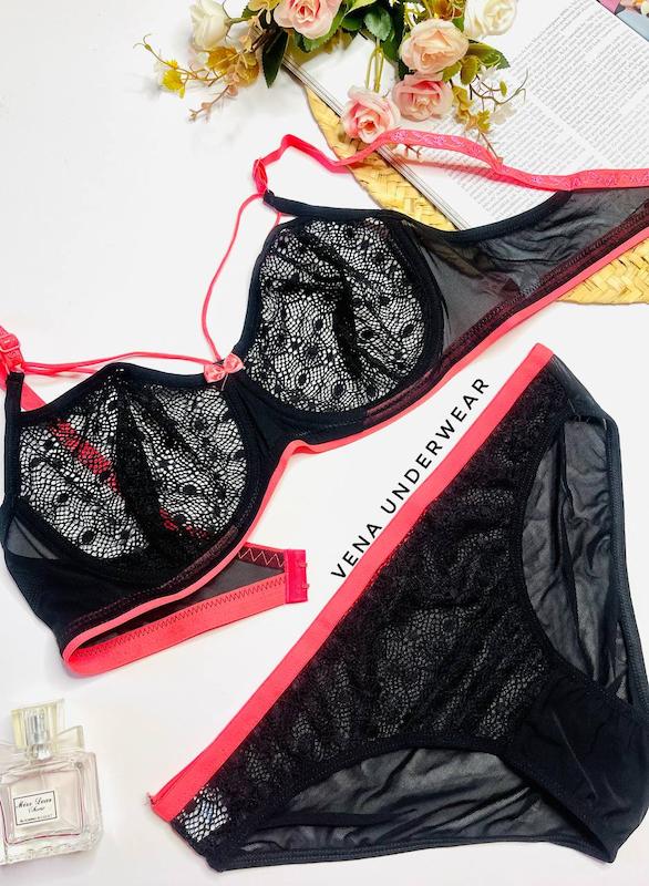 ست سوتین شورت تور هارنس دار برند B&D