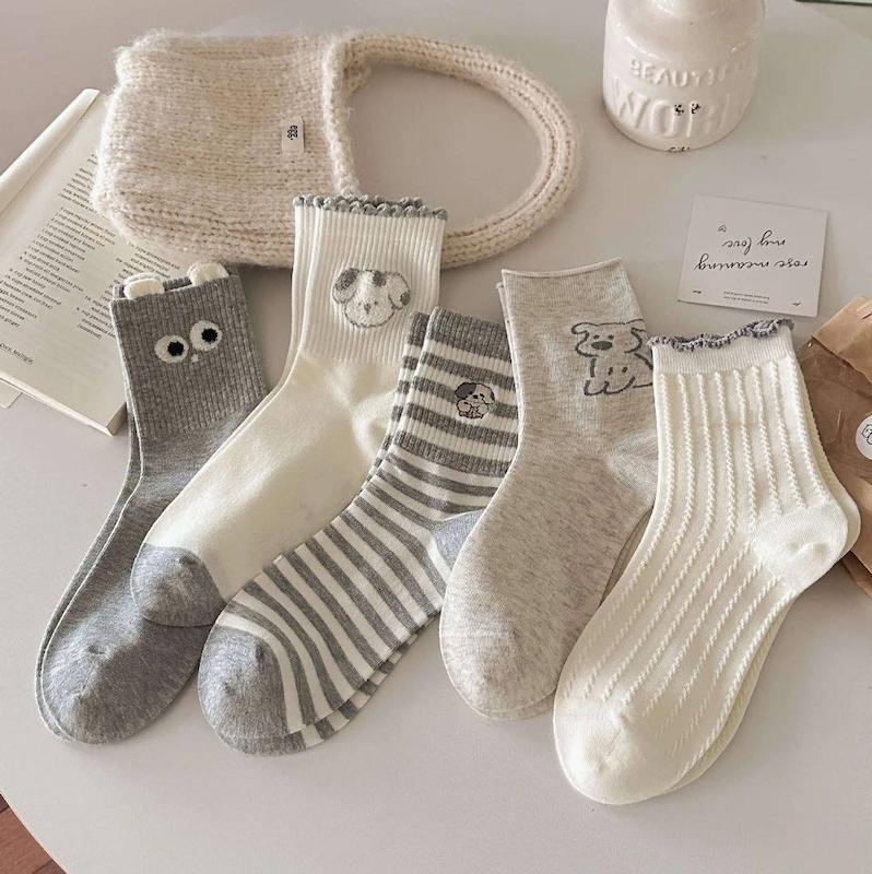 جوراب نخی زنانه ساقدار طرح فانتزی 