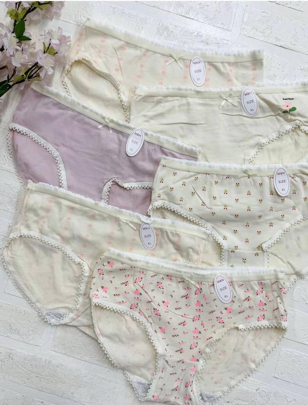 شورت نخی زنانه طرح شکوفه وارداتی