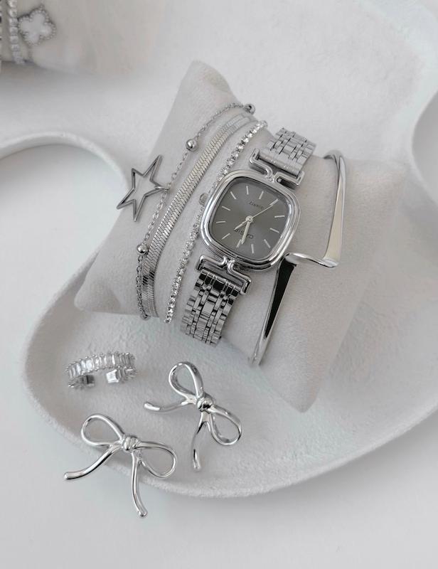 ساعتمچی کاسیو بند پروانه ای