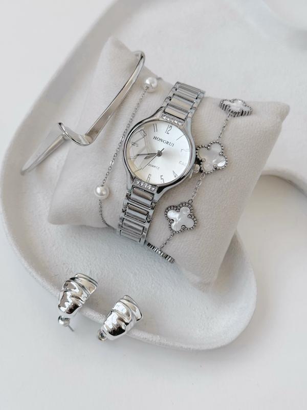 ساعت هانگری گرد ۰۱