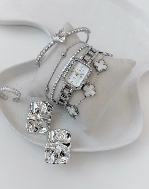 ساعت کلاسیک مستطیل