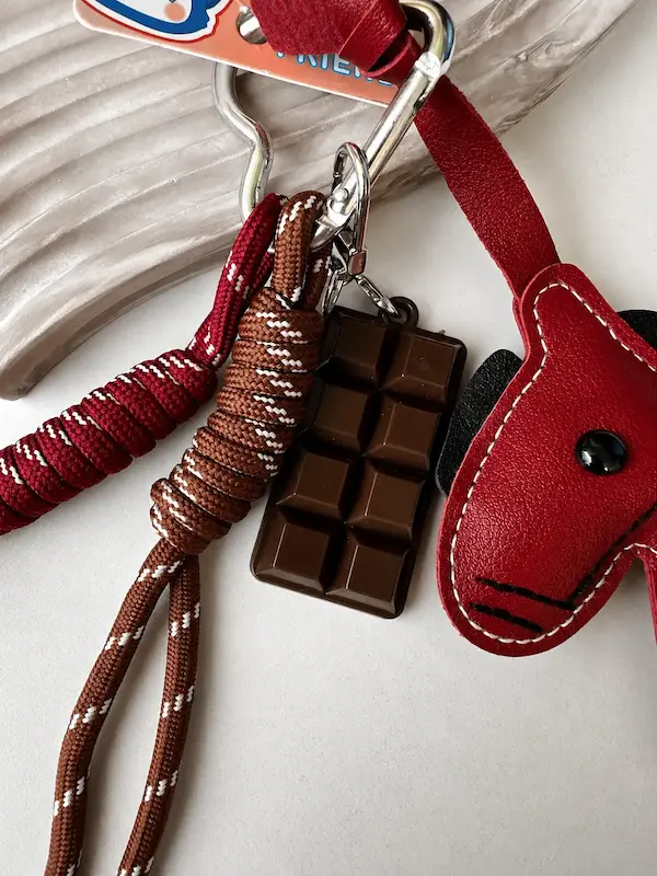 🐎 چارم بگ طرح اسب زین‌دار چری