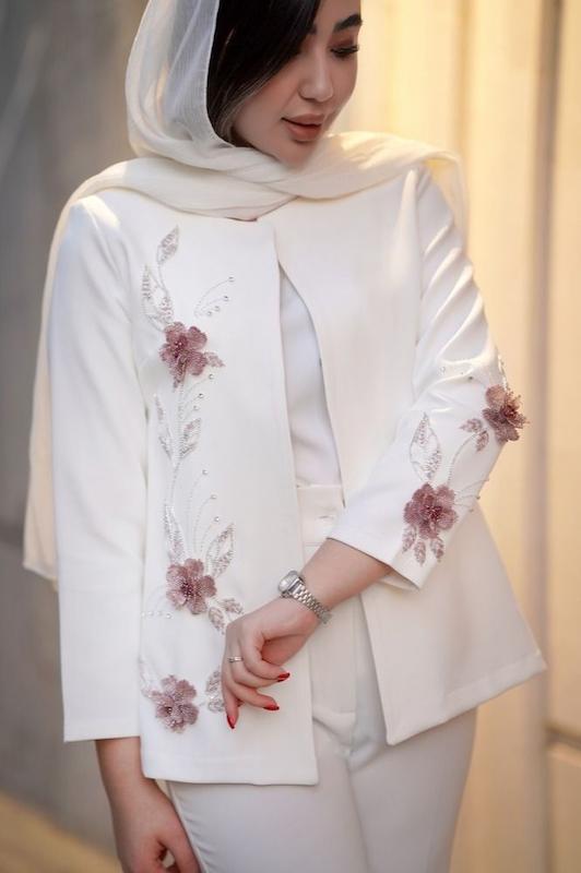 کت مجلسی زنانه کرپ مروی جت مدل نیلوفر سفید