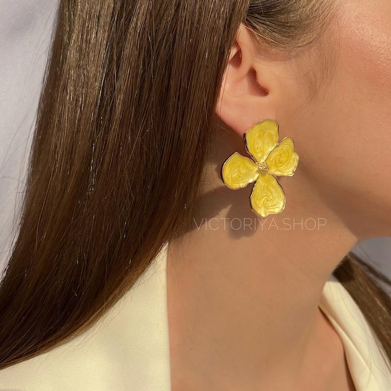 گوشواره ارکیده زرد