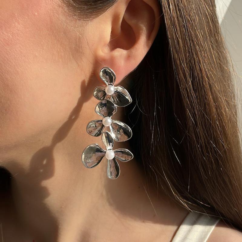 گوشواره گل بلند سیلور 