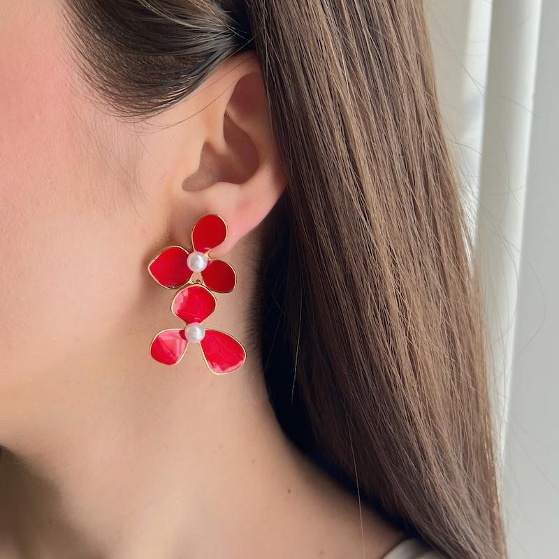 گوشواره گل قرمز 