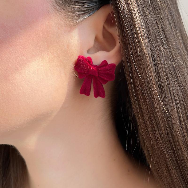 گوشواره پاپیون مخمل قرمز 