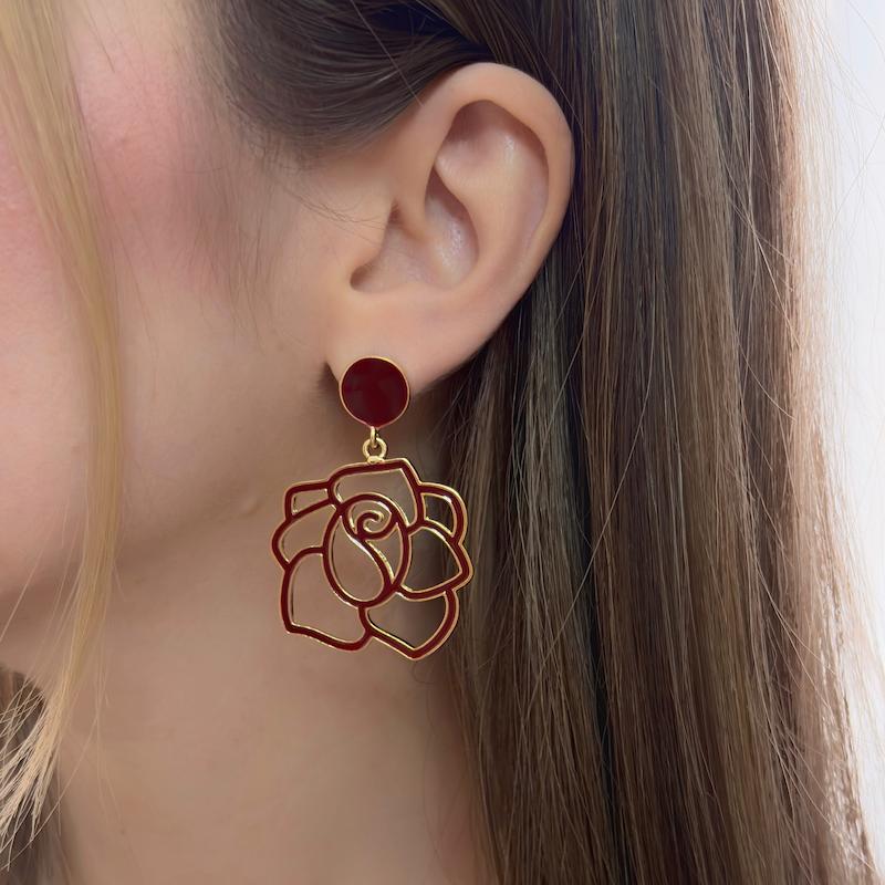 گوشواره گل رز زرشکی میناکاری