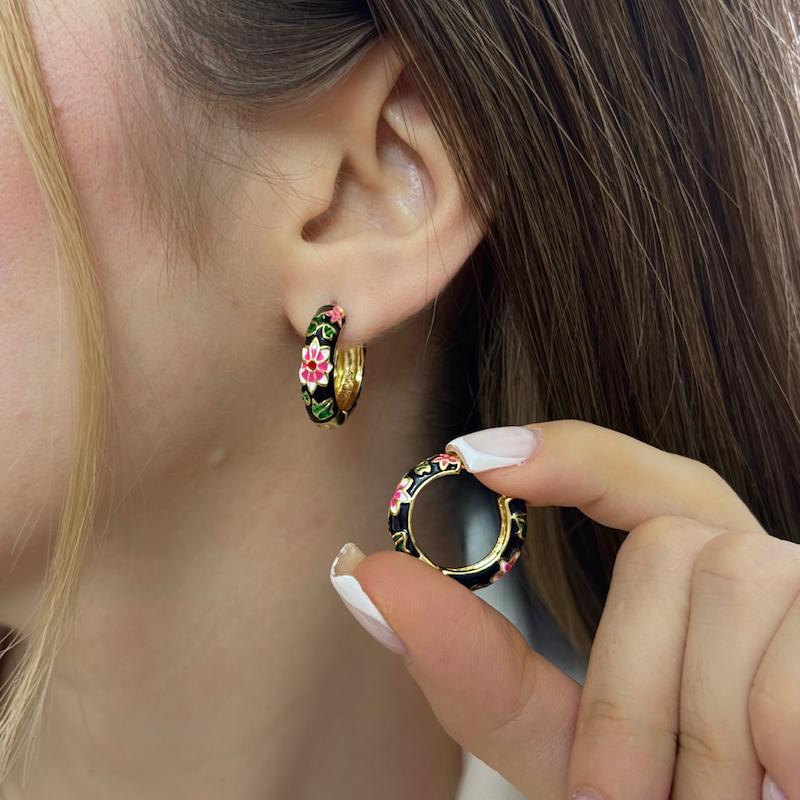 گوشواره حلقه ای مشکی میناکاری