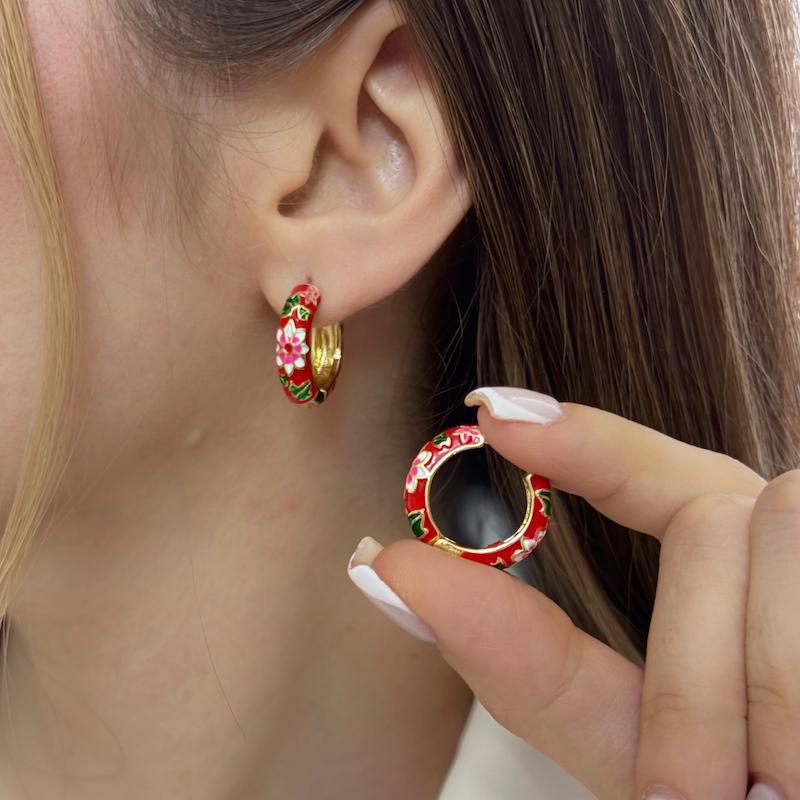 گوشواره حلقه ای قرمز میناکاری 