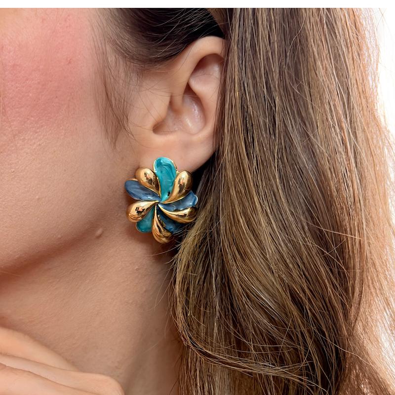 گوشواره پیچ آبی میناکاری