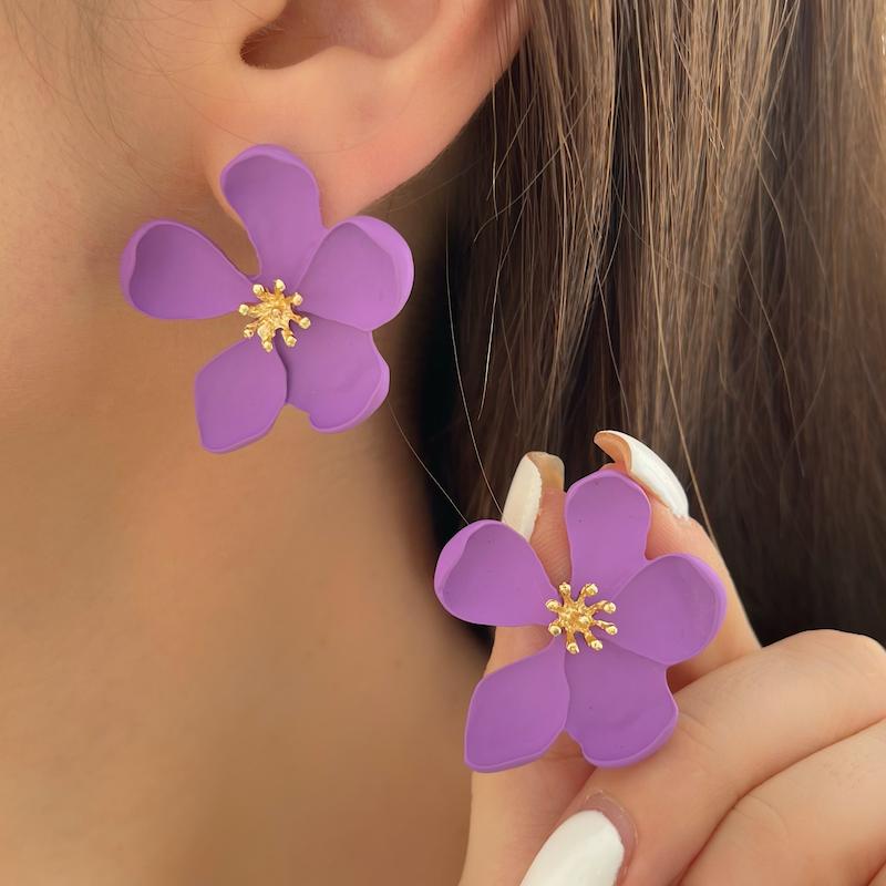 گوشواره گل بنفش 