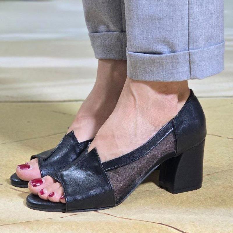 صندل زنانه بغل توری مشکی کرم