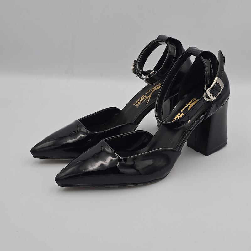 کفش پاشنه دار مجلسی ساده ورنی