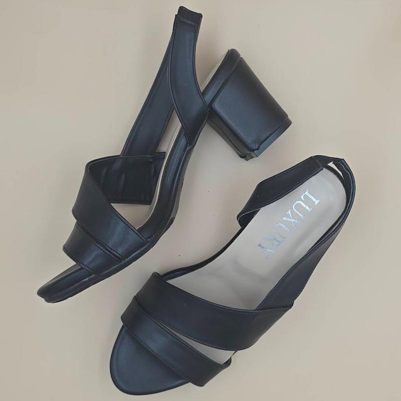 کفش پاشنه دار راحت مناسب روزمره