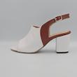 صندل زنانه سفید مدل جلوباز سگکی پاشنه دار