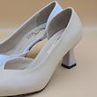 کفش مجلسی زنانه مدل ساده سفید و کرم پاشنه دار
