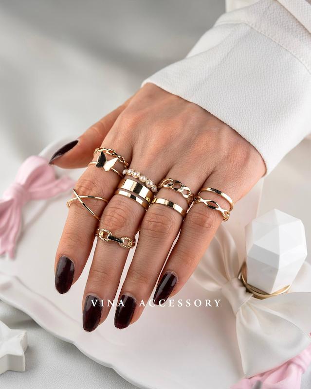 پک انگشتر کارتیر مروارید ( ۱۳۳۷ )