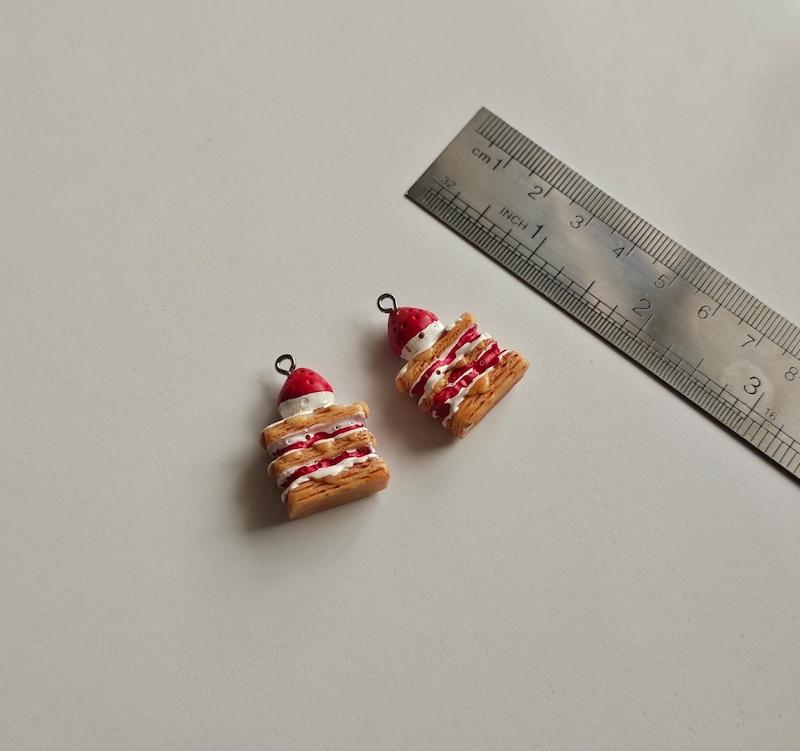 آویز چیزکیک