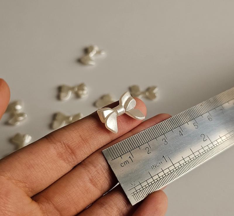 مهره پاپیون صدفی