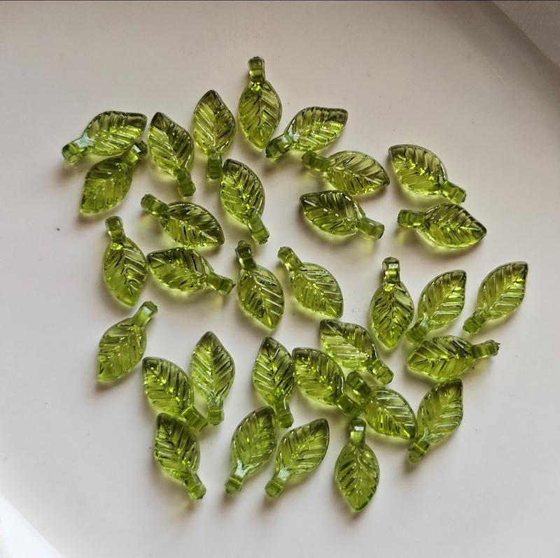 برگ ریز سبز تیره( بسته ۱۰ عددی)