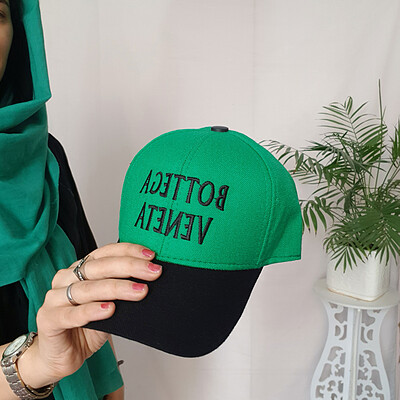 کلاه کپ سبز 