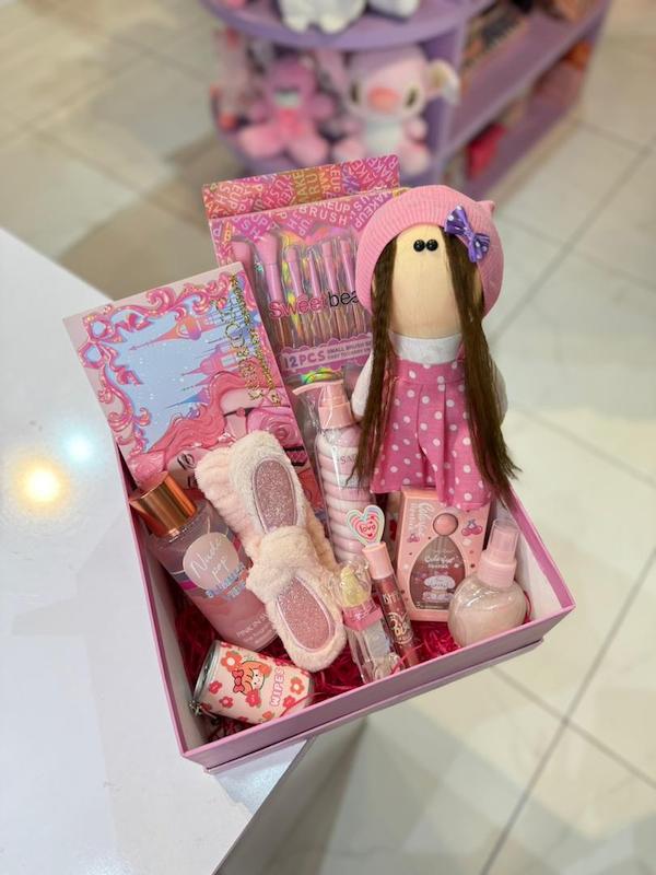 پک هدیه صورتی دختر