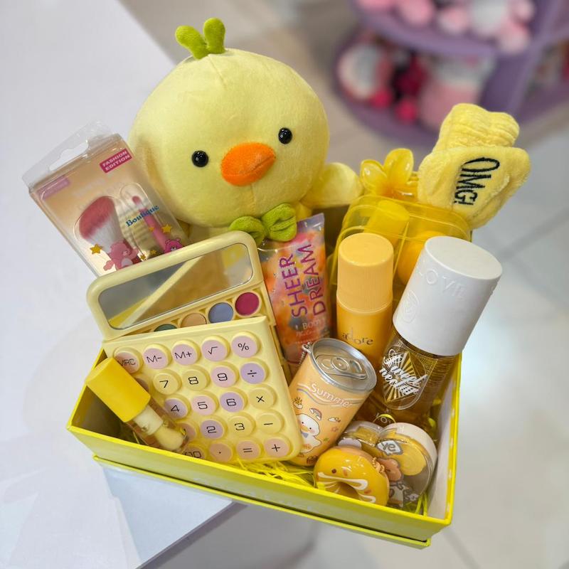 پک هدیه جوجه زرد