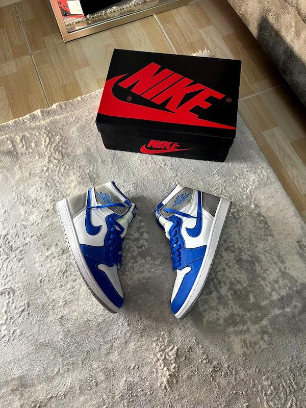 جردن 1 بلو سیلور 